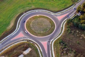 confusing roundabout traffic circle Queener Law
